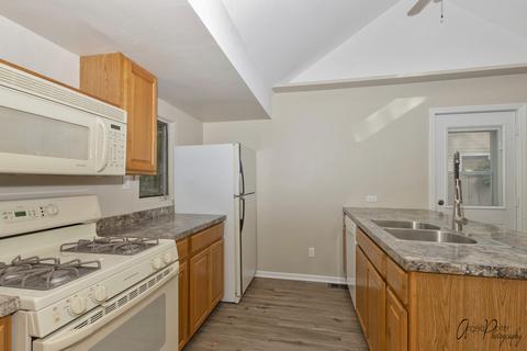 4918 Parkview Dr, Mccullom Lake, IL 60050 photo 10