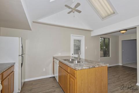 4918 Parkview Dr, Mccullom Lake, IL 60050 photo 9