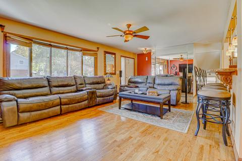 104 Valley St, Bartlett, IL 60103 photo 3