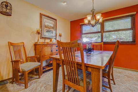 104 Valley St, Bartlett, IL 60103 photo 8