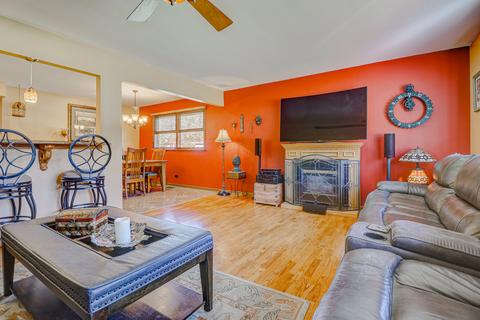 104 Valley St, Bartlett, IL 60103 photo 4