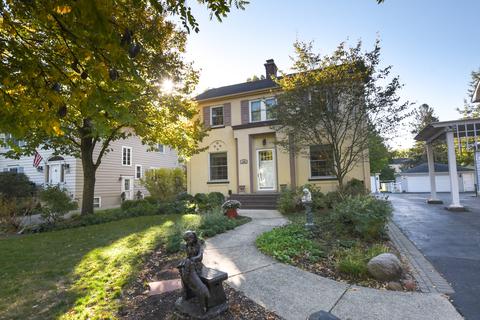 199 Olmsted Rd, Riverside, IL 60546 photo 2