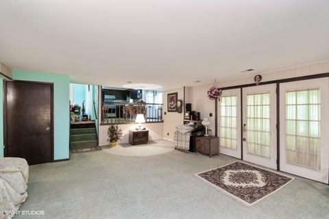 22928 Oakland Dr, Steger, IL 60475 photo 2