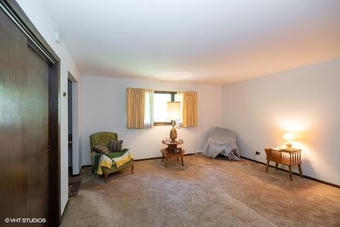 22928 Oakland Dr, Steger, IL 60475 photo 7