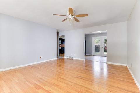 1511 Bunn St, Bloomington, IL 61701 photo 5