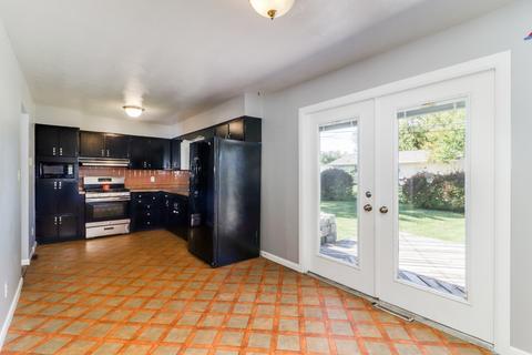 1511 Bunn St, Bloomington, IL 61701 photo 7