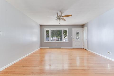 1511 Bunn St, Bloomington, IL 61701 photo 6