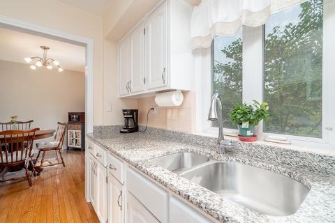 4245 Anna Ave, Lyons, IL 60534 photo 8