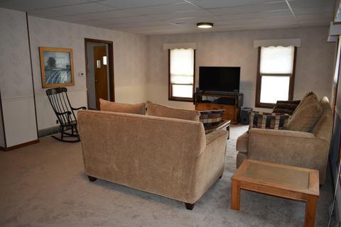 33 E 2nd St, El Paso, IL 61738 photo 6