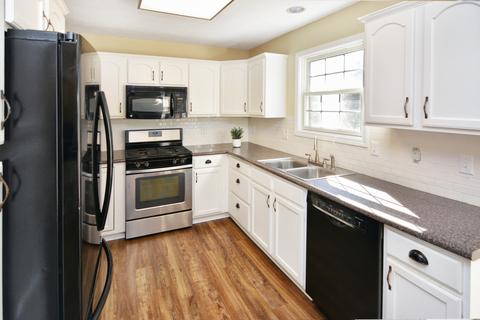 1621 Cheyenne Ln, Normal, IL 61761 photo 8