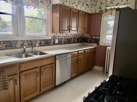 913 Main St, Henry, IL 61537 photo 10