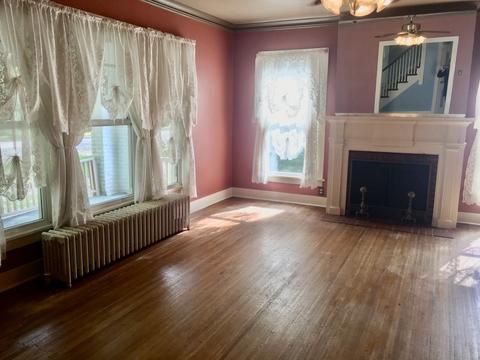 913 Main St, Henry, IL 61537 photo 5