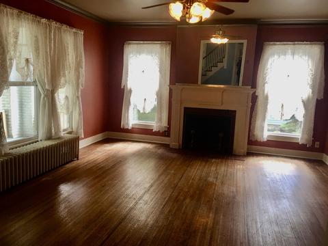 913 Main St, Henry, IL 61537 photo 4