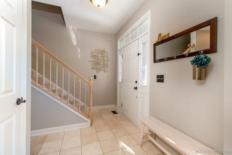 11654 S Decathalon Ln, Plainfield, IL 60585 photo 4
