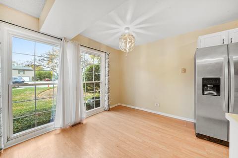 1668 Valley Forge Ct #C, Wheaton, IL 60189 photo 5