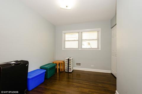 7207 W Breen St, Niles, IL 60714 photo 9