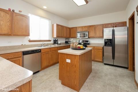 15039 Meadow Ln, Plainfield, IL 60544 photo 3