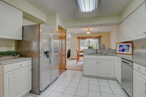 1230 Coldspring Rd, Elgin, IL 60120 photo 4