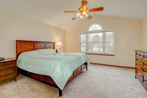 1230 Coldspring Rd, Elgin, IL 60120 photo 13