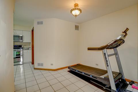 1230 Coldspring Rd, Elgin, IL 60120 photo 9