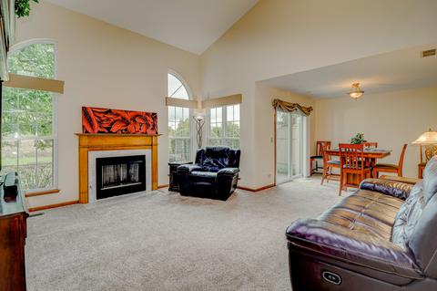 1230 Coldspring Rd, Elgin, IL 60120 photo 11
