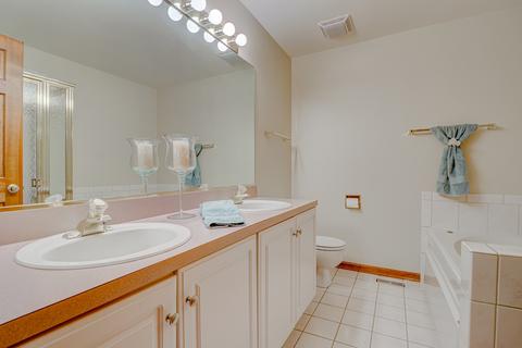 1230 Coldspring Rd, Elgin, IL 60120 photo 15