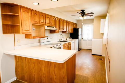 232 Renee Ter, Wheeling, IL 60090 photo 8