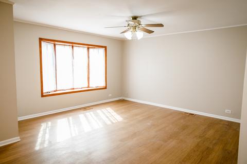 232 Renee Ter, Wheeling, IL 60090 photo 4