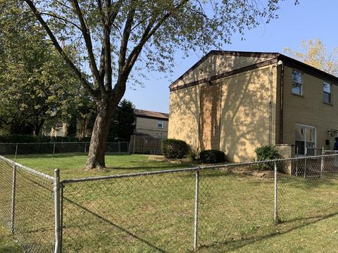 822 Colonial Dr #A, Wheeling, IL 60090 photo 3
