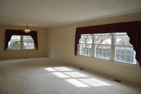 1908 Winchester Dr, Champaign, IL 61821 photo 10