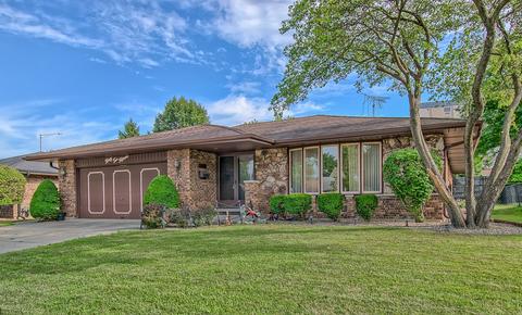 3215 Plum Grove Dr, Rolling Meadows, IL 60008 photo 2