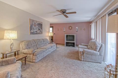 3215 Plum Grove Dr, Rolling Meadows, IL 60008 photo 8