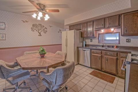 3215 Plum Grove Dr, Rolling Meadows, IL 60008 photo 6
