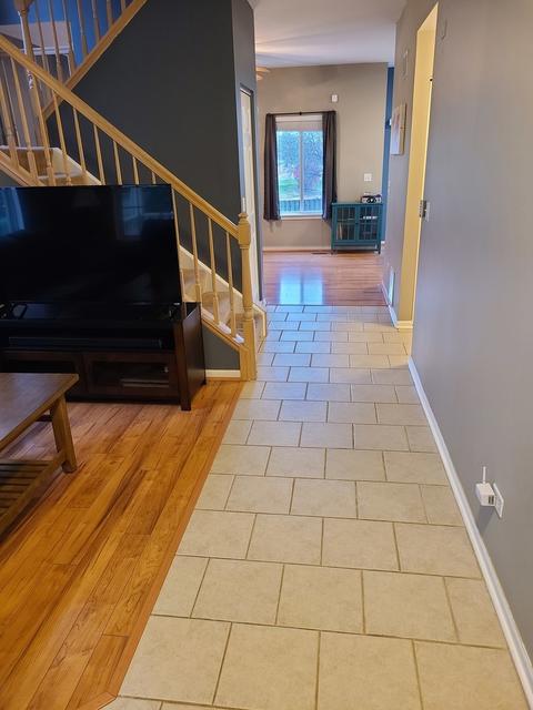 2504 Stonybrook Dr, Plainfield, IL 60586 photo 2