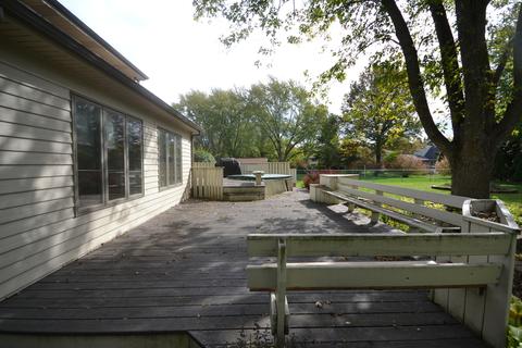 1279 Meadow Ln, Elgin, IL 60123 photo 21