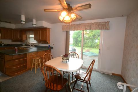 1279 Meadow Ln, Elgin, IL 60123 photo 8