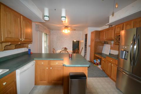 1279 Meadow Ln, Elgin, IL 60123 photo 9