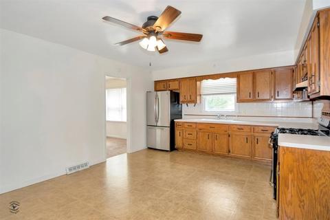 21207 Maple St, Matteson, IL 60443 photo 6