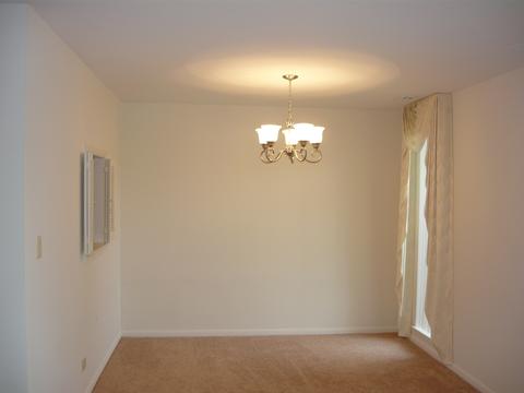 7 E Carriageway Dr #210, Hazel Crest, IL 60429 photo 2