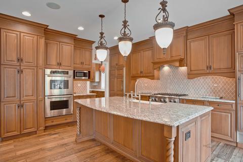 130 Lemans Dr, Wheeling, IL 60090 photo 4