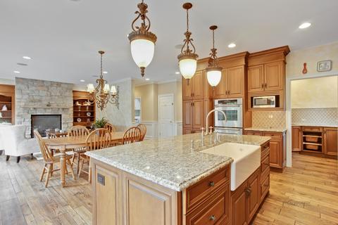 130 Lemans Dr, Wheeling, IL 60090 photo 7
