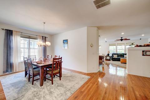 5900 Haverford Way, Hoffman Estates, IL 60192 photo 9