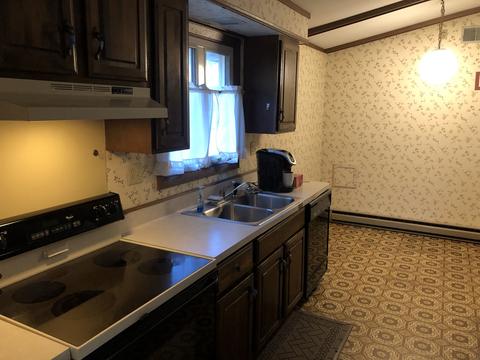515 E High St, Morris, IL 60450 photo 3