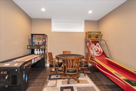 7722 Eleanor Pl, Willowbrook, IL 60527 photo 24