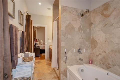 7722 Eleanor Pl, Willowbrook, IL 60527 photo 17