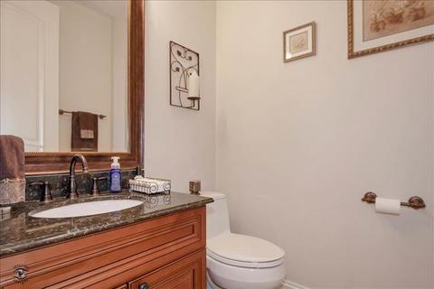 7722 Eleanor Pl, Willowbrook, IL 60527 photo 28