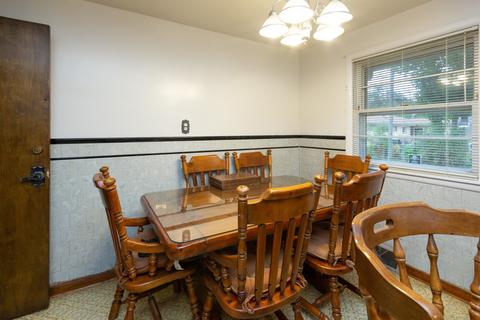 1953 E Locust St, Kankakee, IL 60901 photo 6