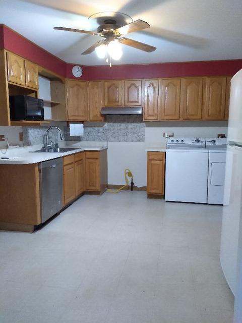 8936 Windsor Ln, Bridgeview, IL 60455 photo 2