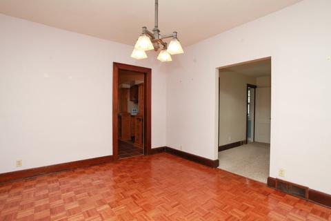 810 E Front St, Bloomington, IL 61701 photo 10