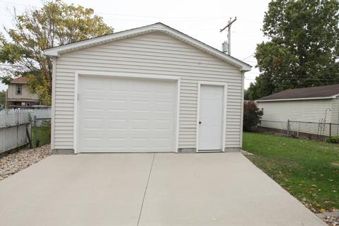 810 E Front St, Bloomington, IL 61701 photo 30